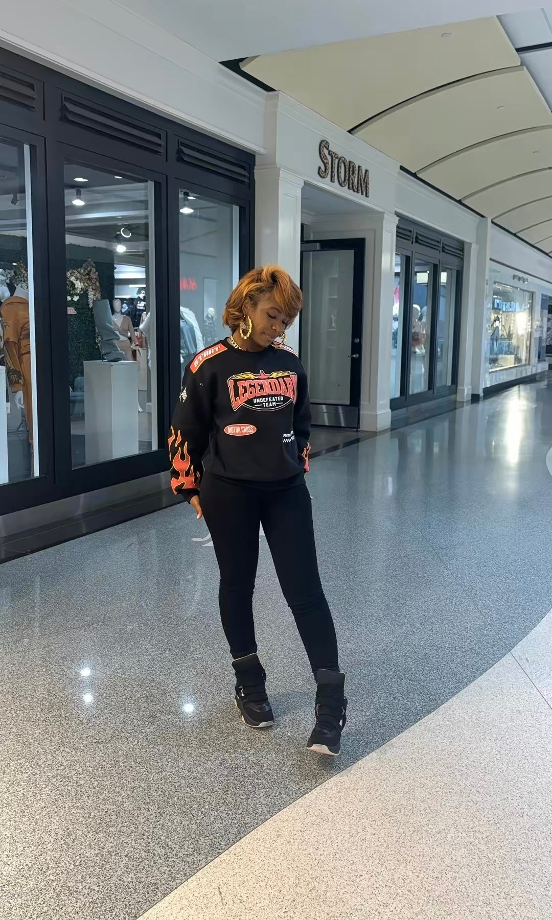 Legendary sweat shirt