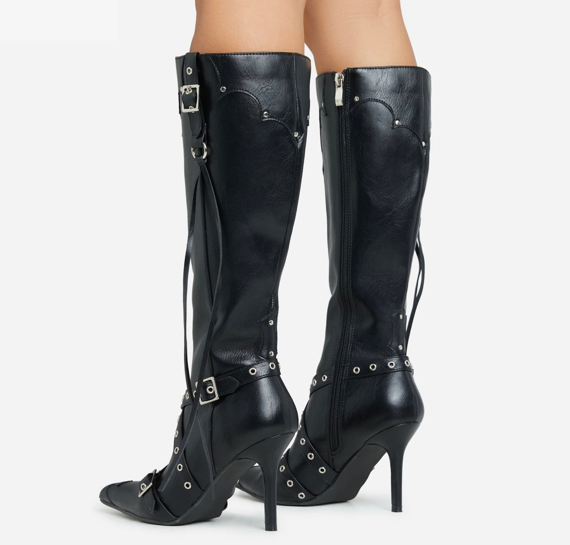Savage boot
