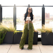 Load image into Gallery viewer, Cee cargo pants