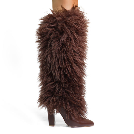 Breathless fur boot