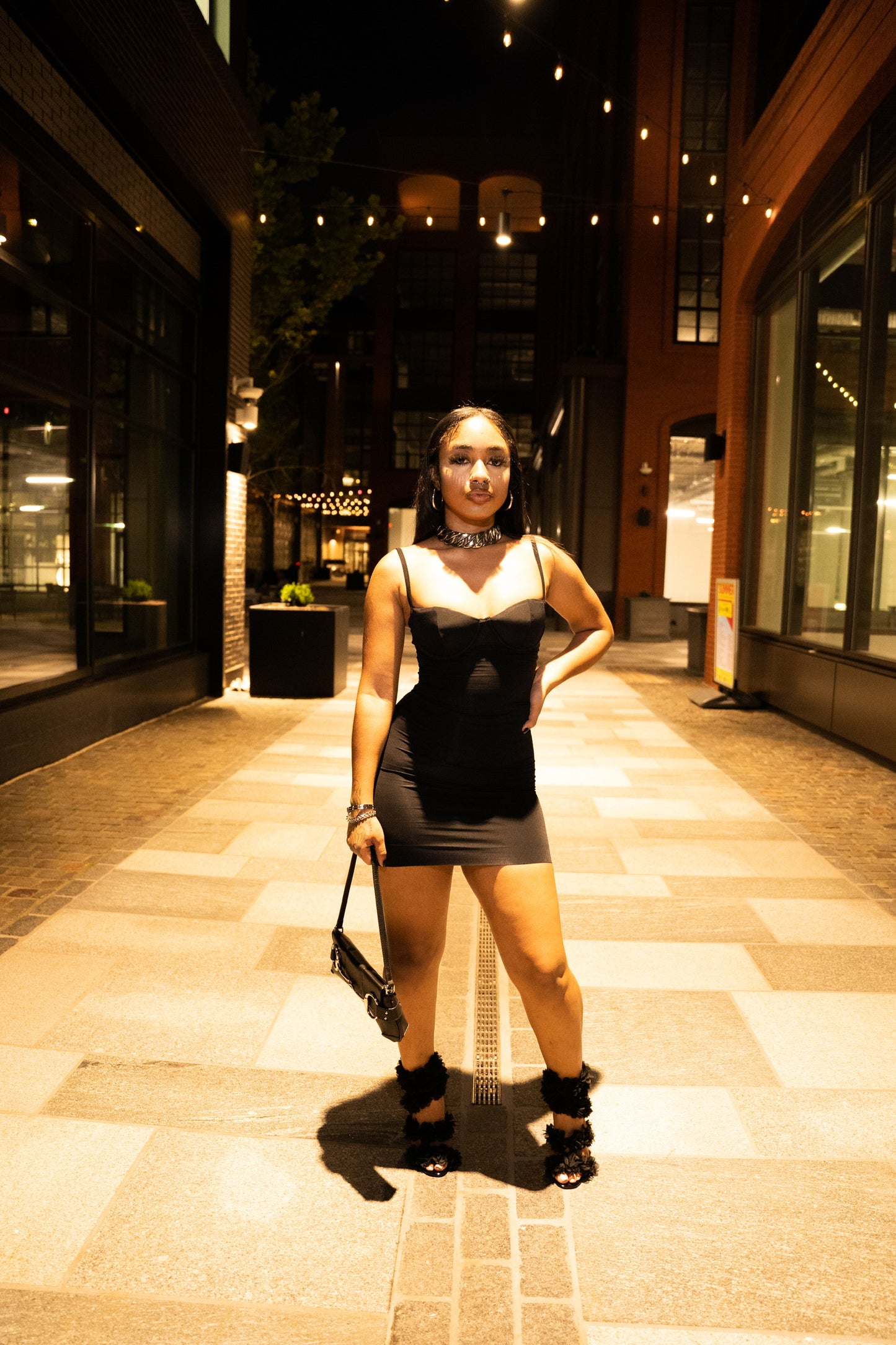 Thine dress