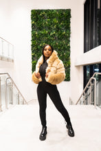 Load image into Gallery viewer, Fur jacket